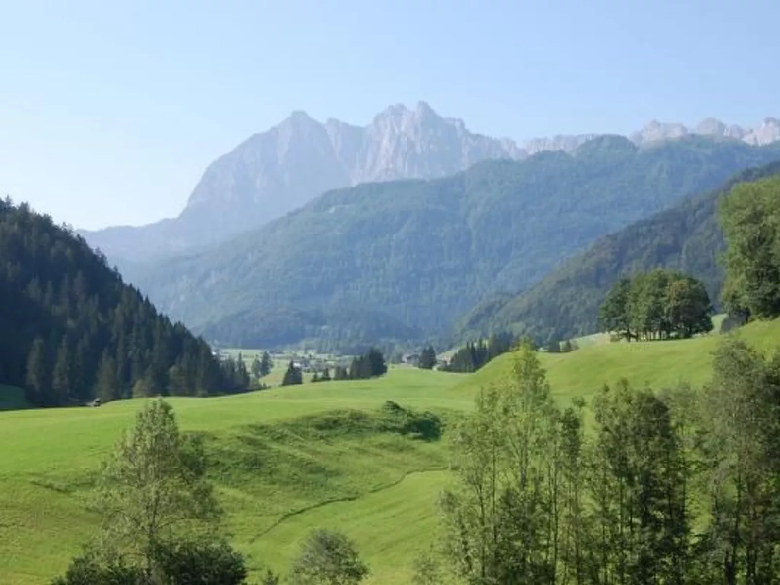 Exklusives Apartment in Panoramalage,  Sauna-Buiten