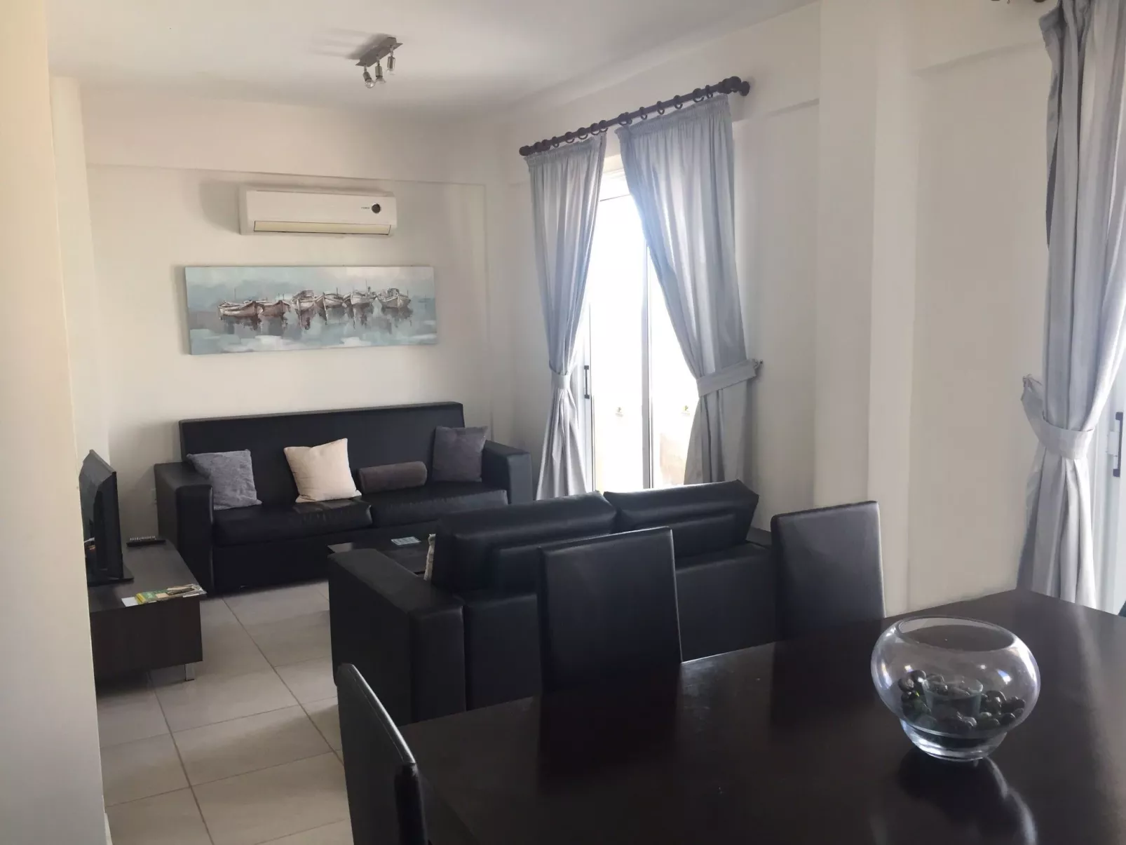 Modernes Ferienhaus mit Pool in Tremithousa-Binnen