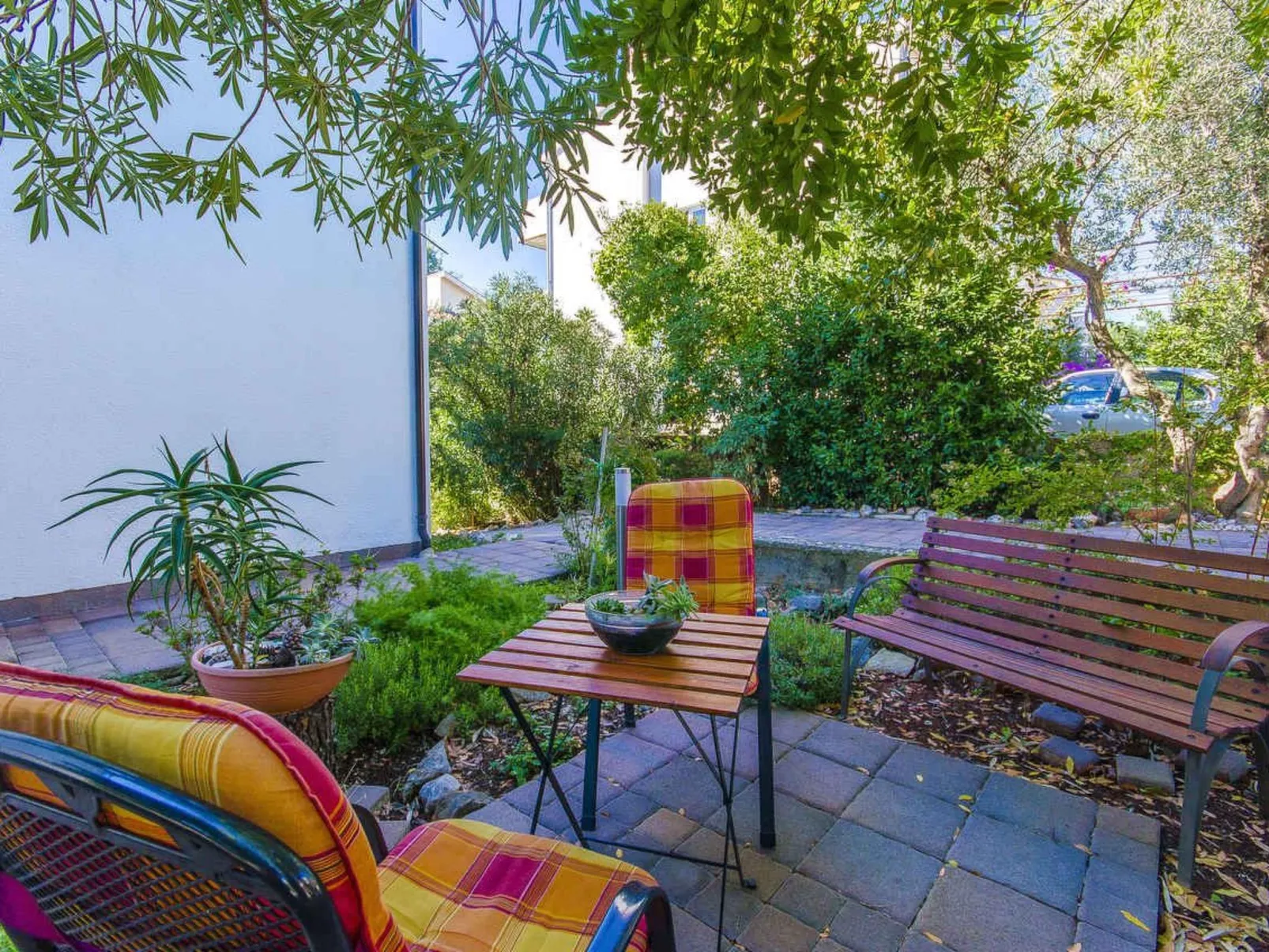 Komplex Oliva mit Pool und großem Garten-Buiten