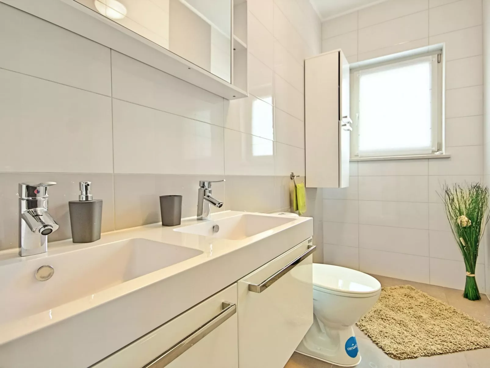 Private Villa mit Panoramablick-Binnen