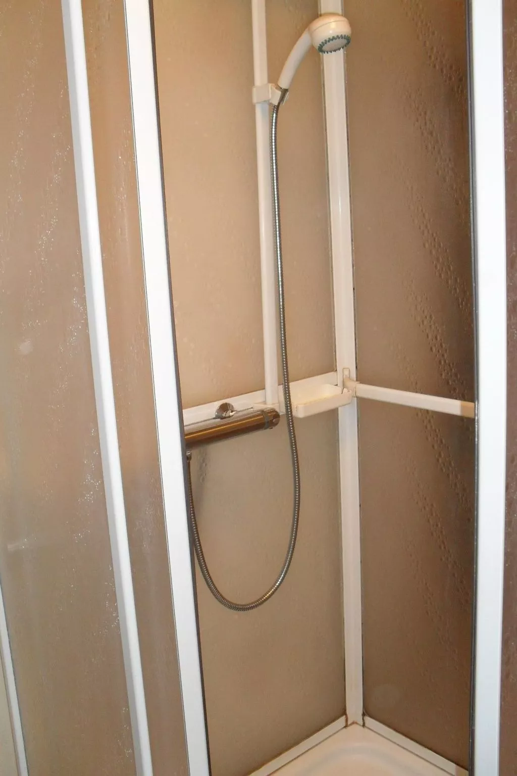 Geräumiges Ferienhaus für Konsum-Aussteiger-Binnen