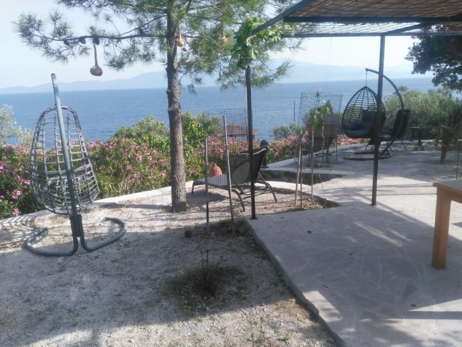 Assos Sivrice Gästehaus-Buiten