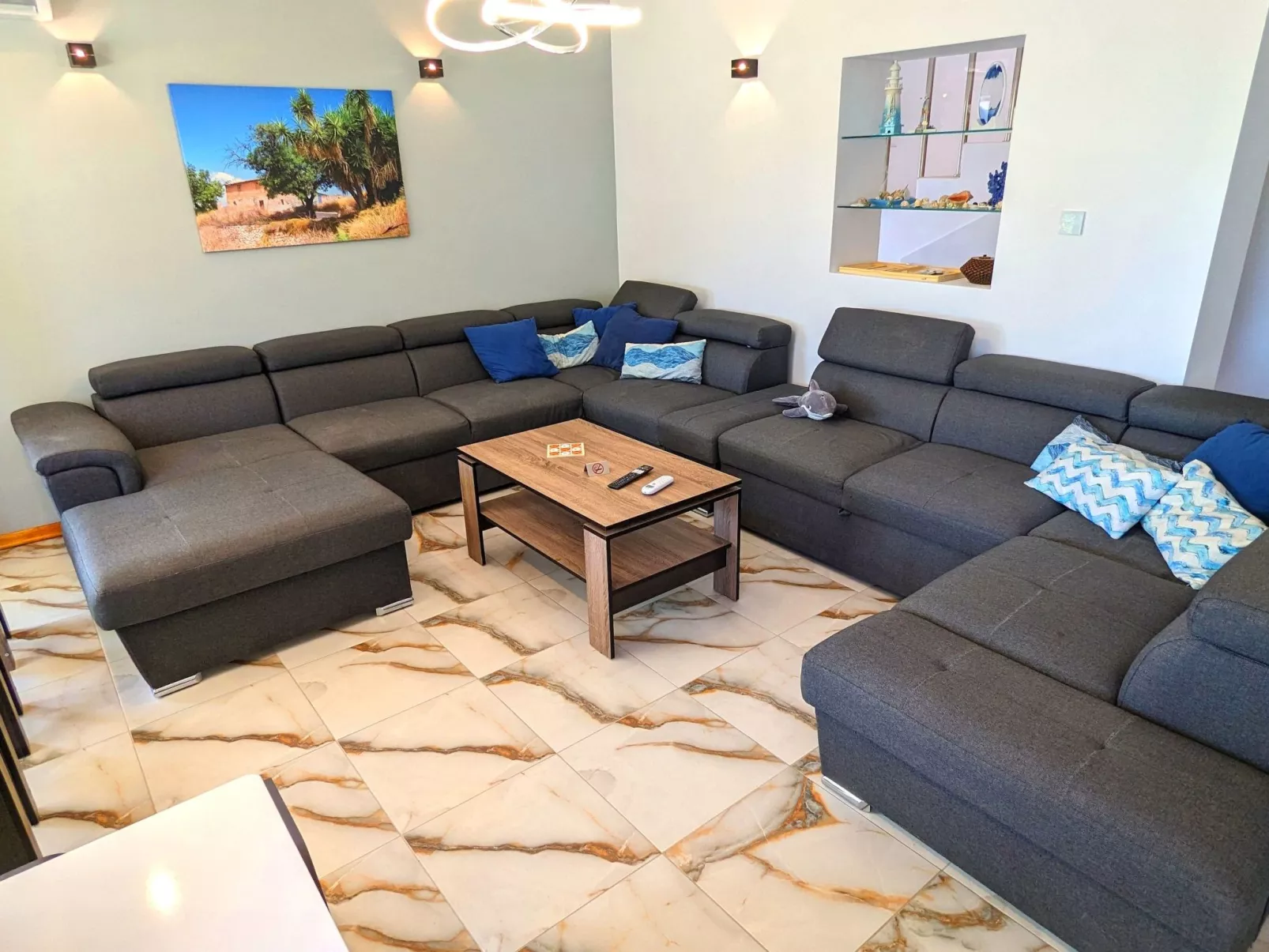 Familienvilla "Dionysus" mit Pool und Meerblick-Binnen