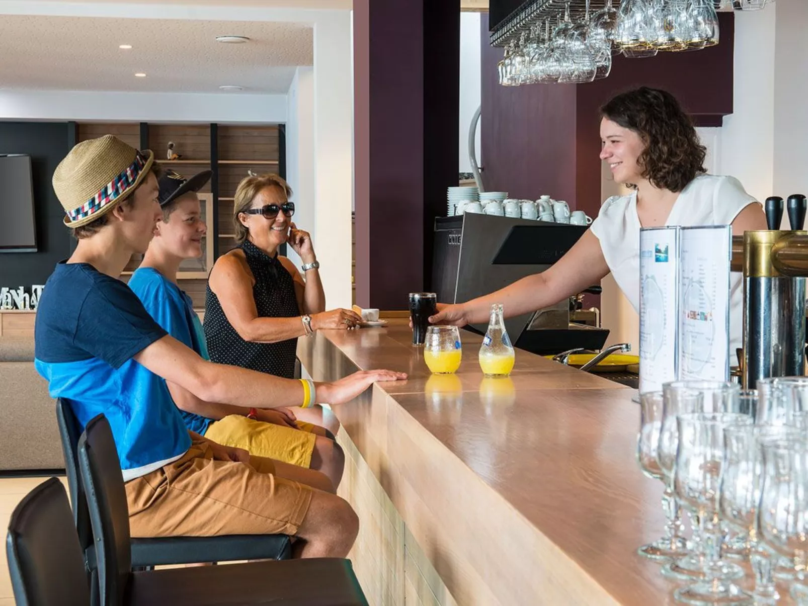 Mit Blick auf das Wasser-Binnen