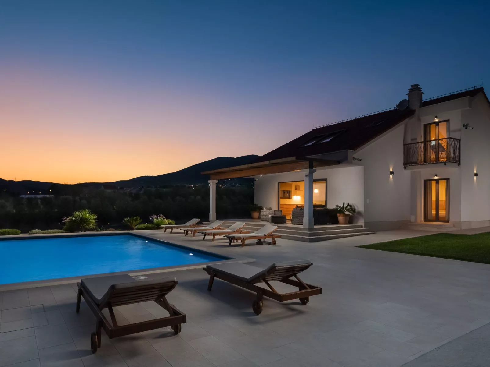 Villa "Cvita" mit eigenem Pool-Buiten