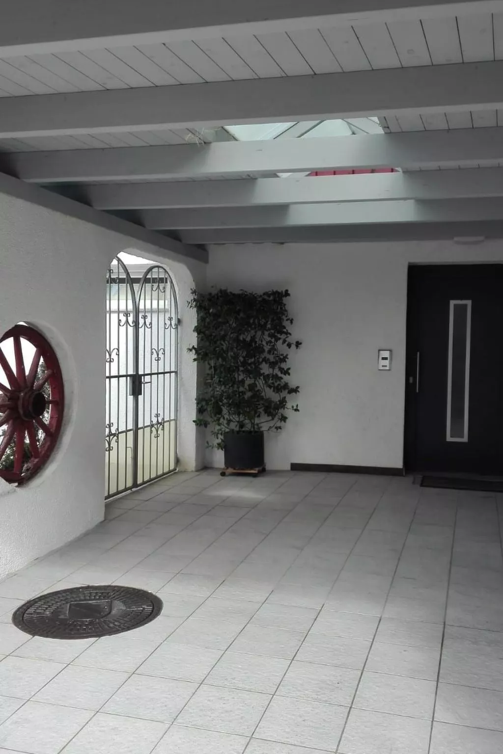 "Sonne & Mond"-Buiten