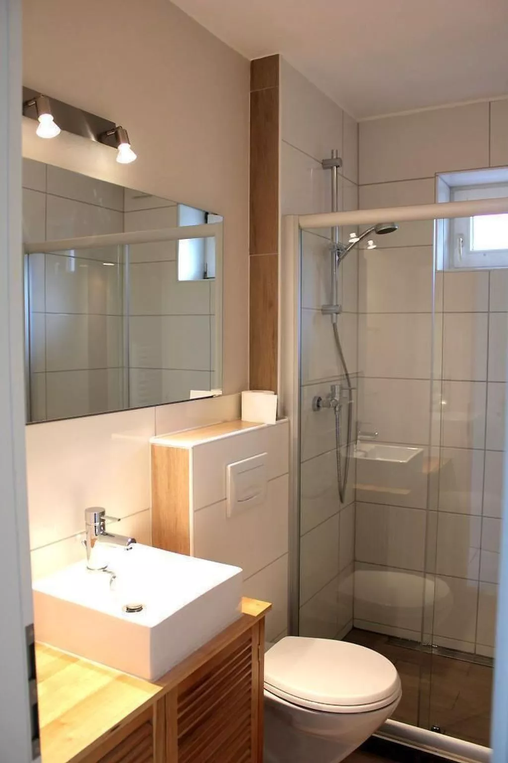 Mit Stellplatz mitten im Grünen-Binnen