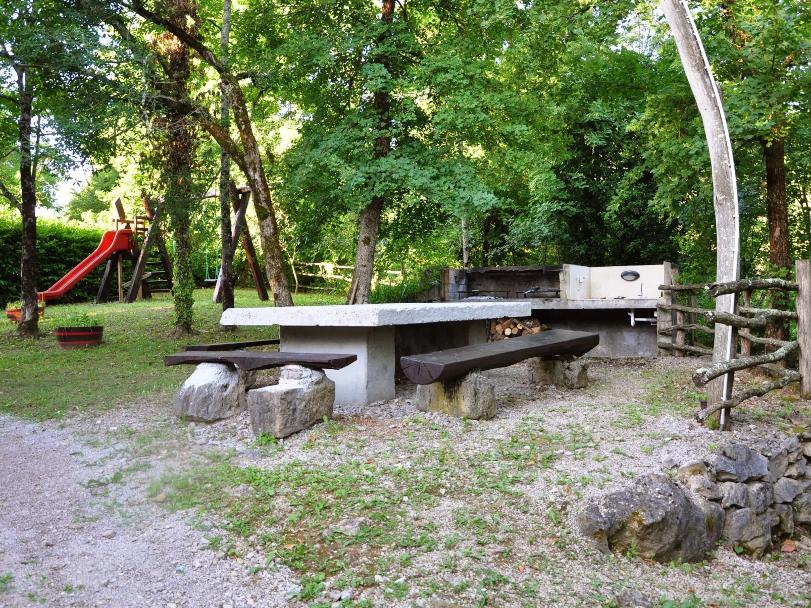 Steinhaus Kotli-Binnen