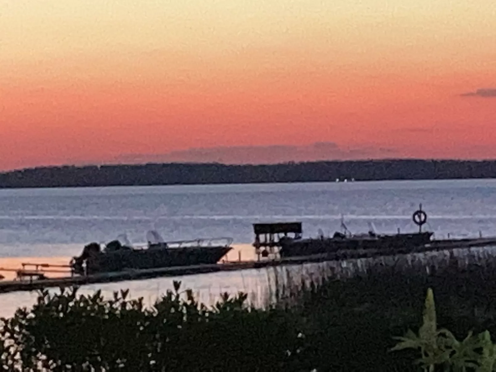 In Tibro mit Kleinem Garten-Binnen