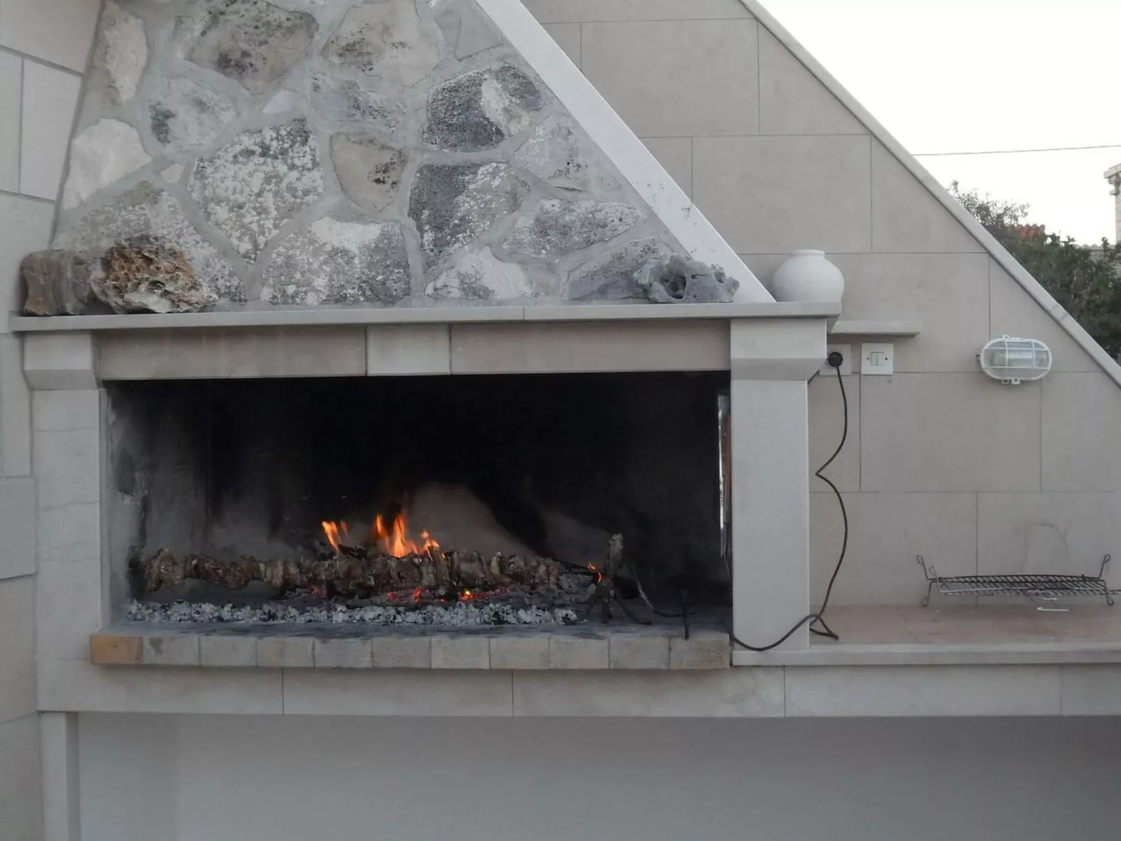 Ferienvilla "Lucian" mit Blick auf das Wasser-Buiten