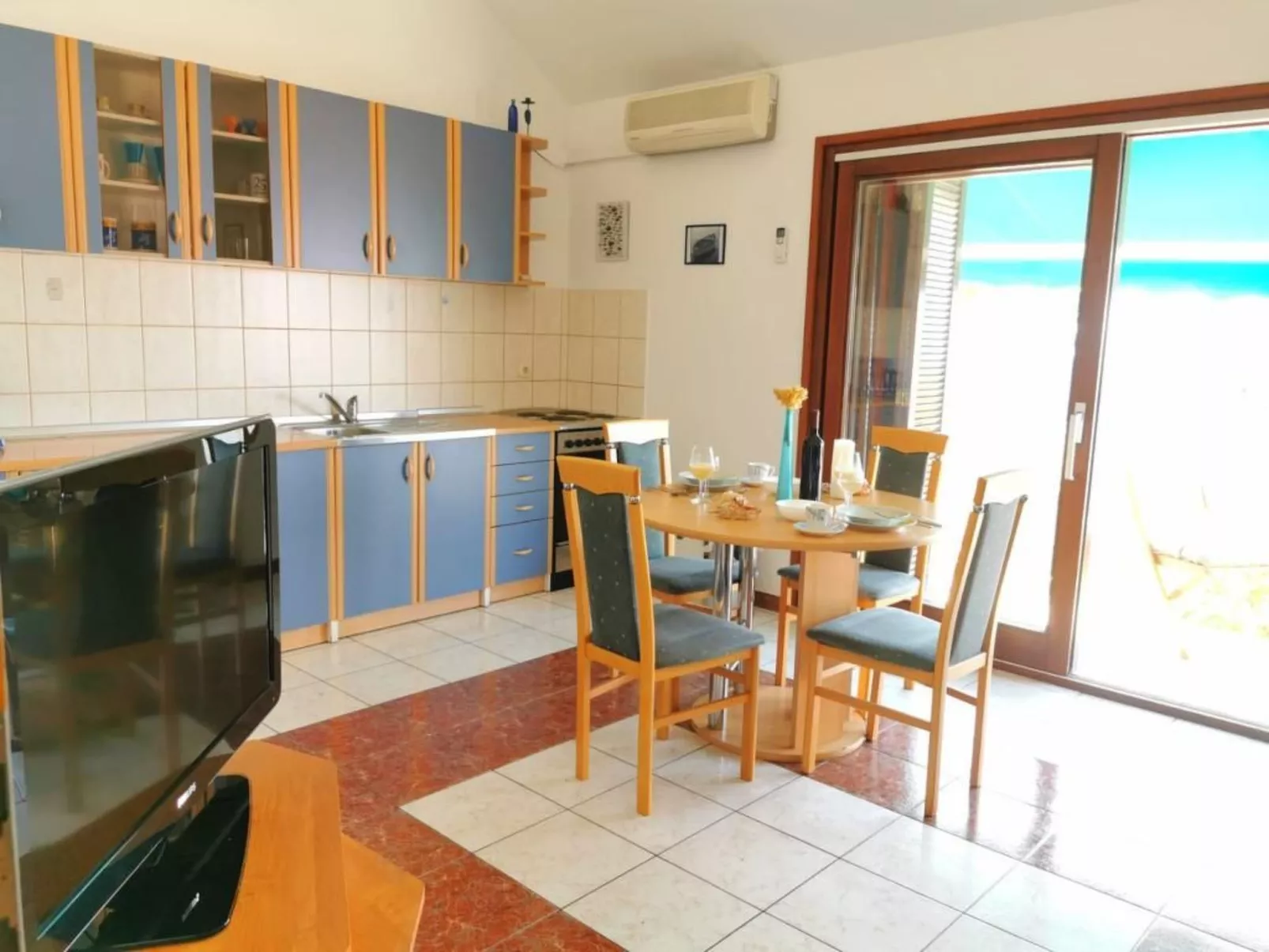 Für 3 Personen  + 1 Kind ca. 55 m&sup2; in Bol, Adriaküste Kroatien (Kroatische-Binnen