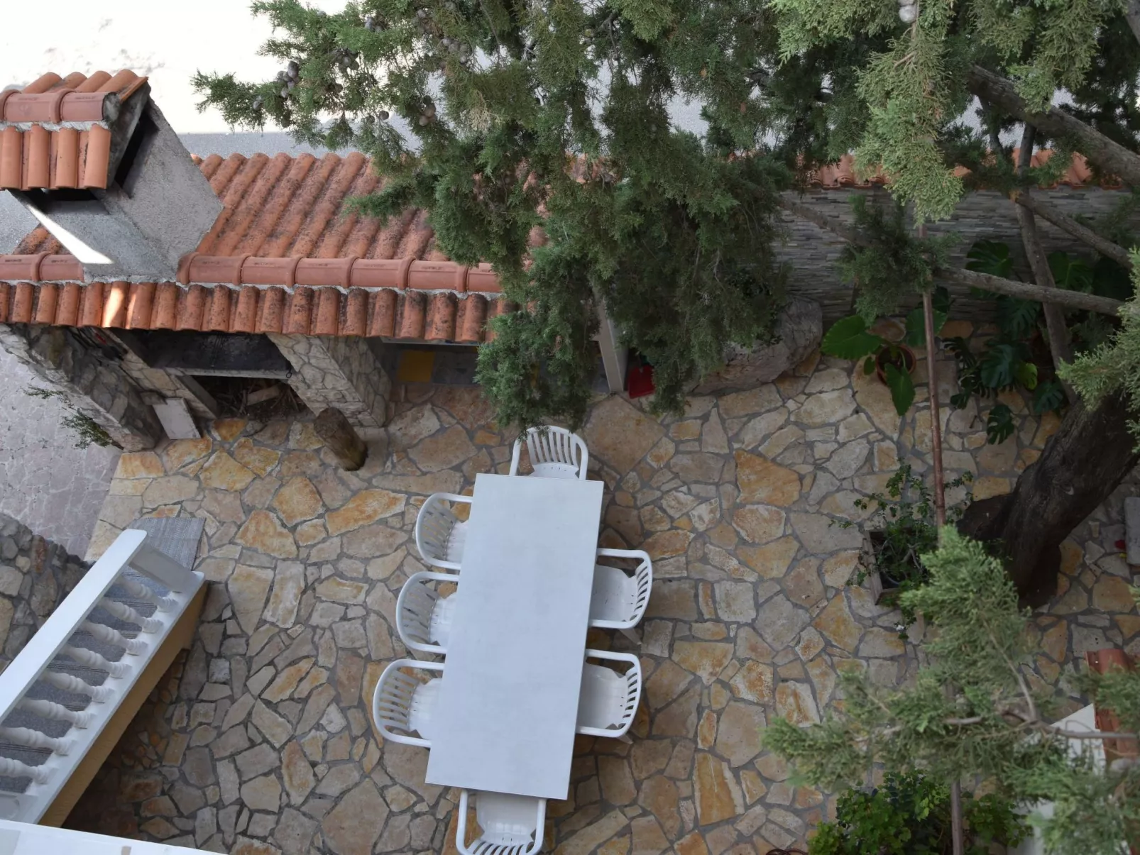 Appartement Maksan im 2. Stock mit einer Terrasse-Buiten