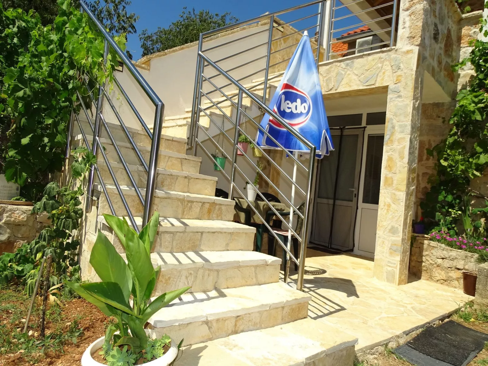 Landhaus Kostela-Binnen