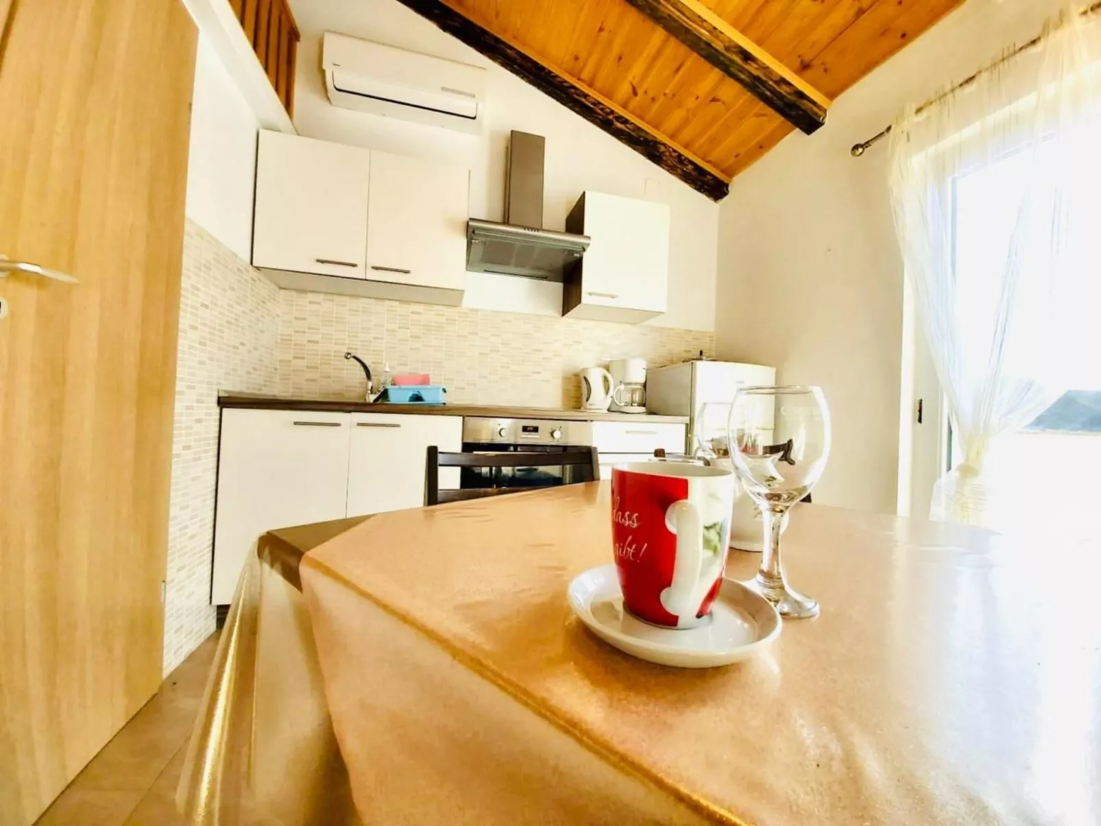 Dachgeschosswohnung auf zwei Etagen mit schönem Meerblick-Binnen