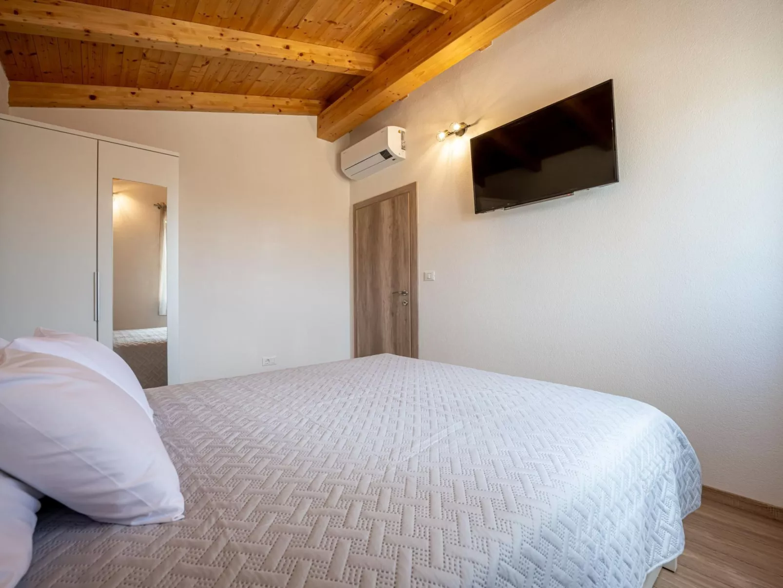 Balarini-Image-tags.info