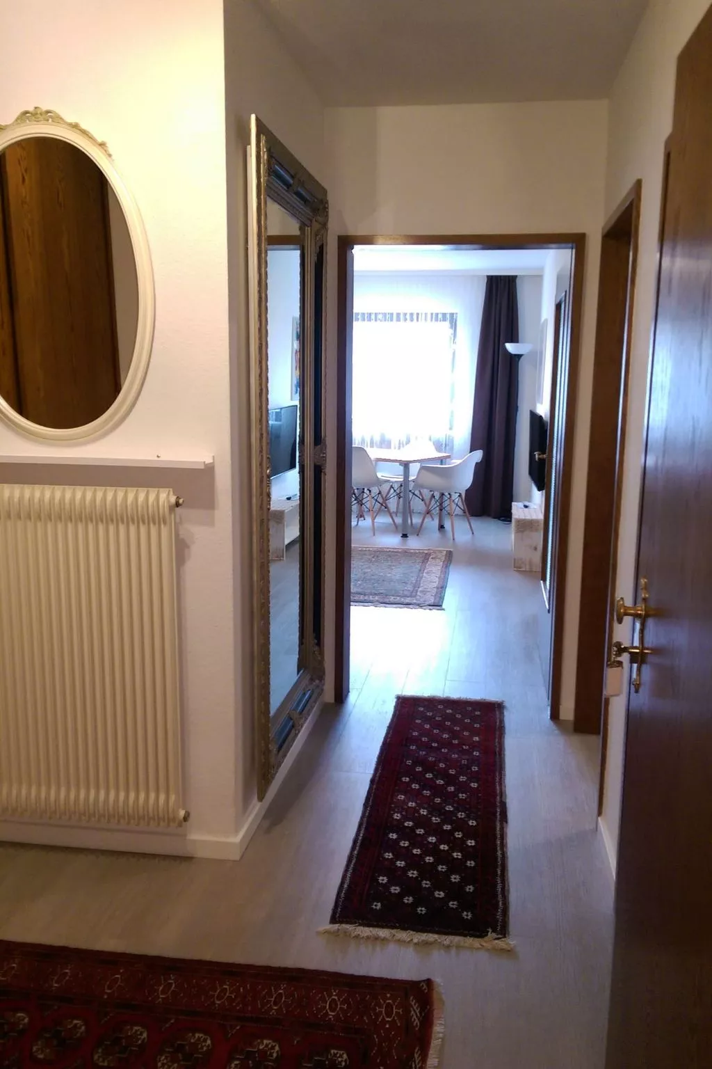 Appartement in Terrasse, ruhige Lage, stadtnah-Binnen