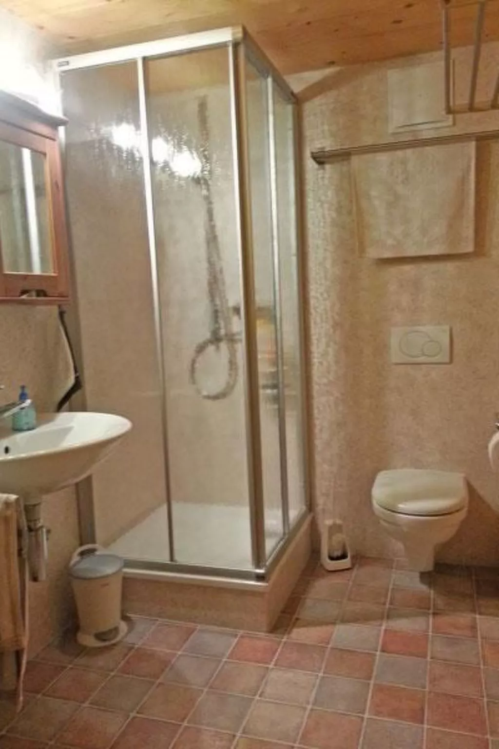 Maria Magdalena 2-Bett-Dachwohnung-Image-tags.info