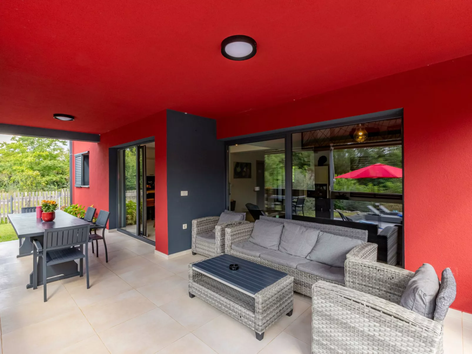 Red House Kraj Drage - Grüne Oase der Ruhe-Image-tags.info