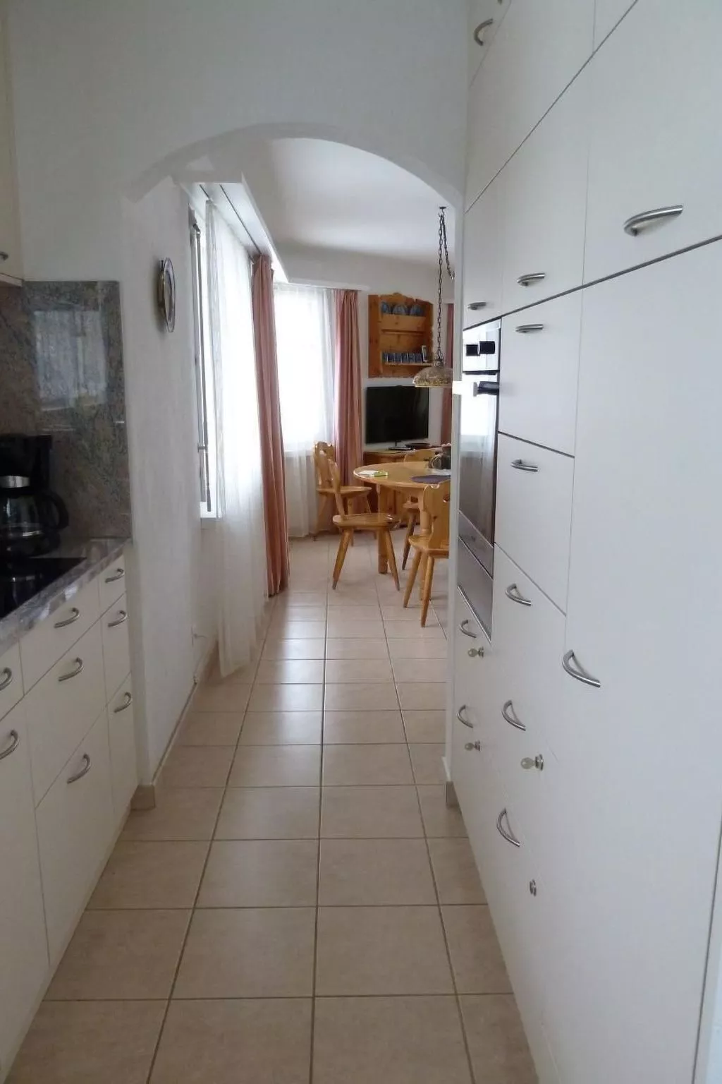 Chesa Champagna-Binnen