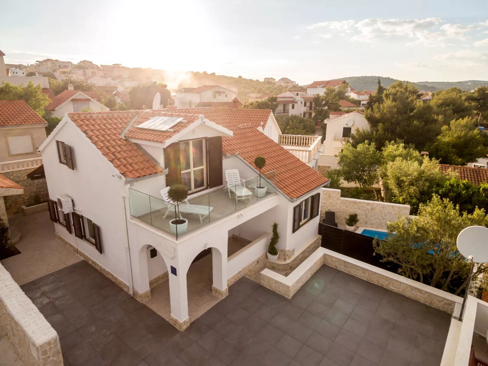 Mit Privatpool für 9 Personen ca. 95 m&sup2; in Sevid, Adriaküste Kroatien (Tro-Image-tags.info