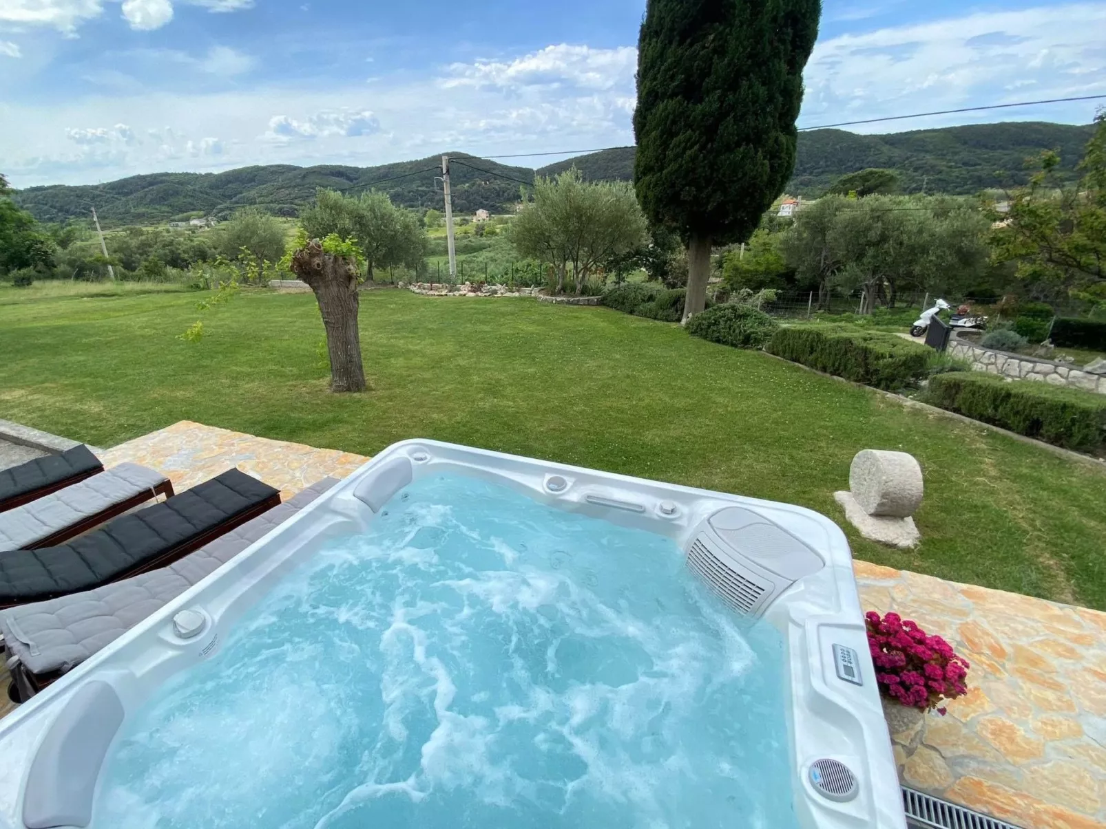 Tolles Ferienhaus in Supetarska Draga mit Garten-Binnen