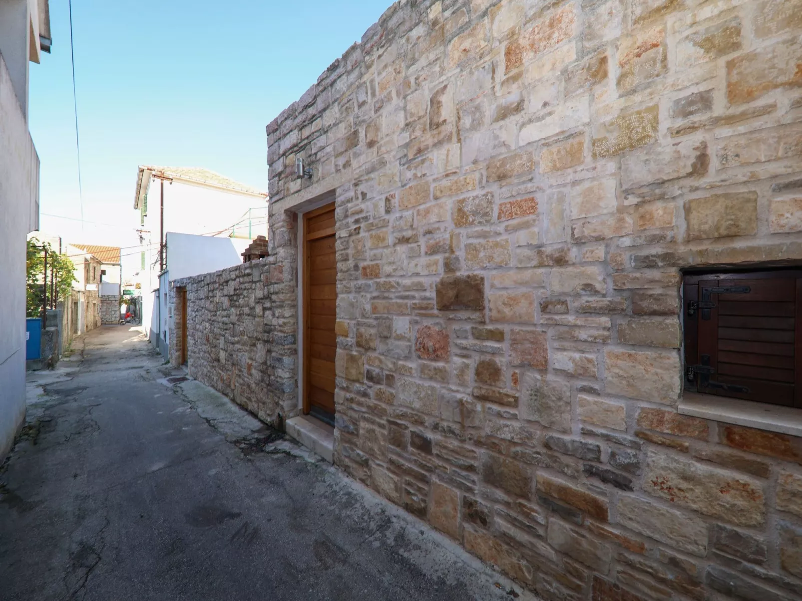 Wohnung mit Garten, Grill und Terrasse-Buiten