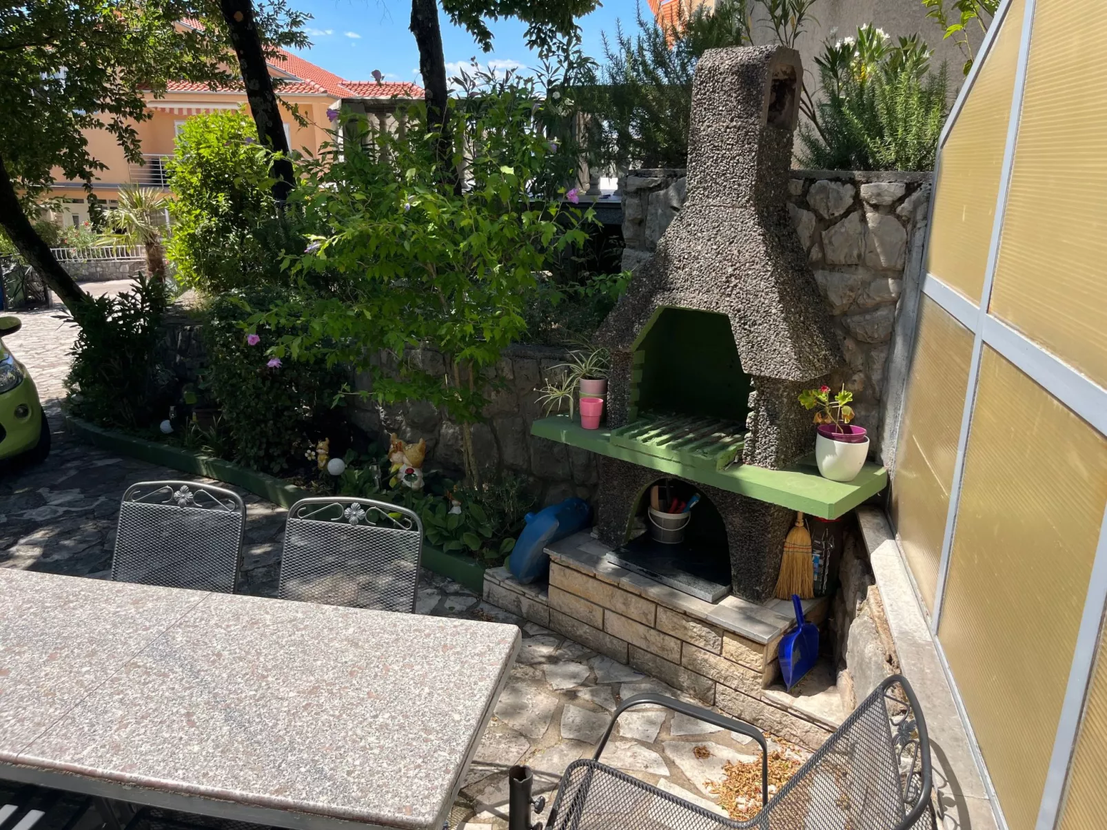 Appartement in Jadranovo mit Terrasse-Buiten