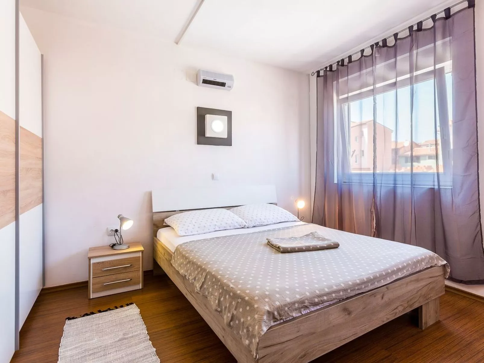 Für 4 Personen ca. 35 m&sup2; in Pula, Istrien (Pula und Umgebung)-Image-tags.info