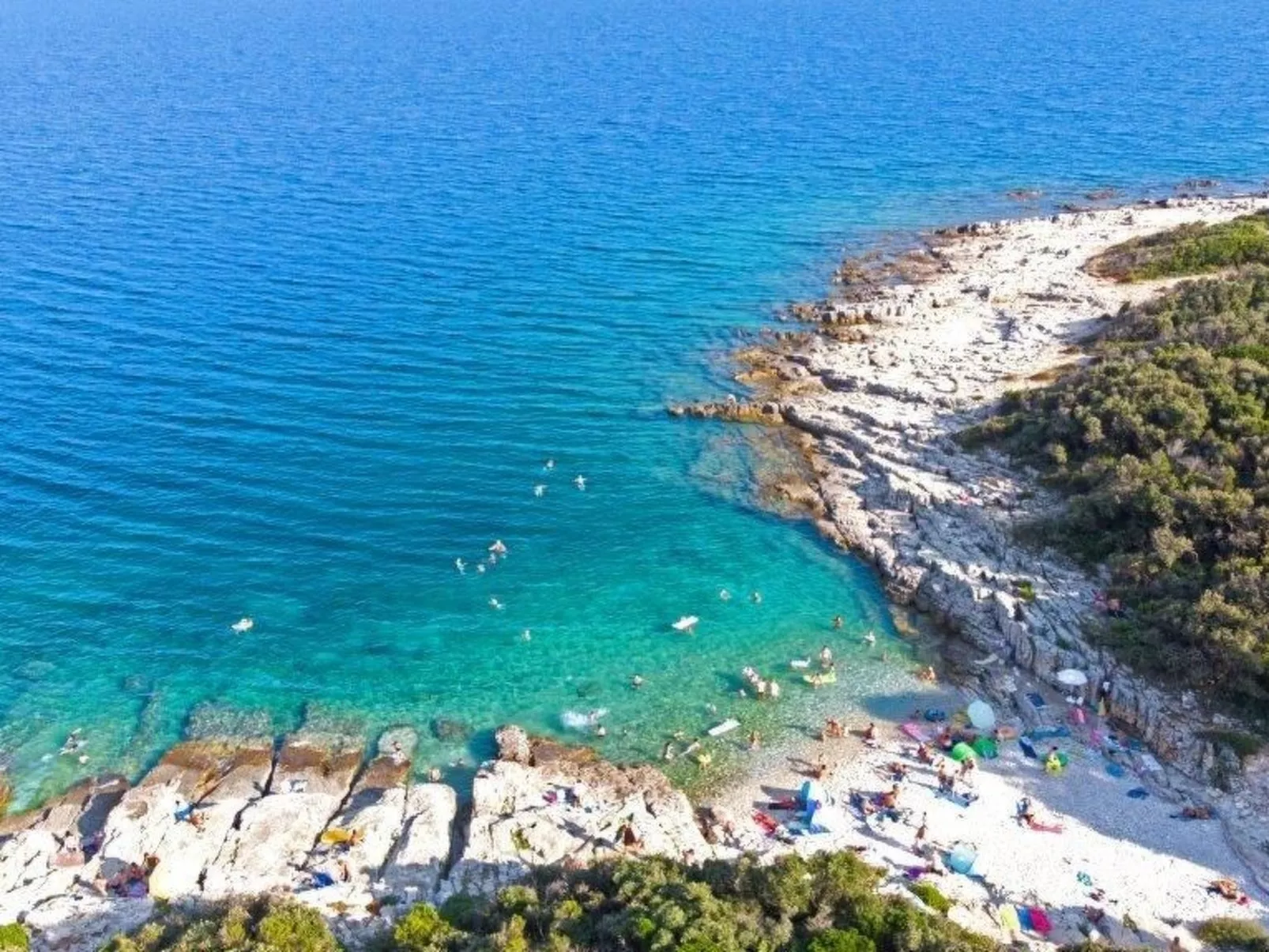 Wohnung in Rakalj mit Parkplatz und Poolblick-Buiten