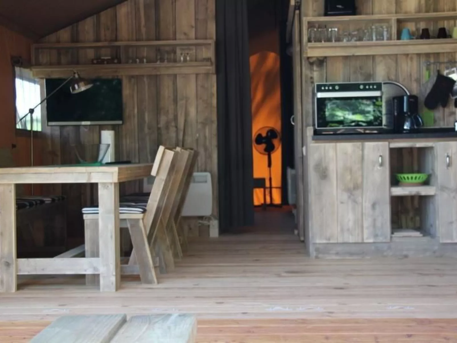 Safarizelt in Hohenlychen mit Garten und Grill-Binnen