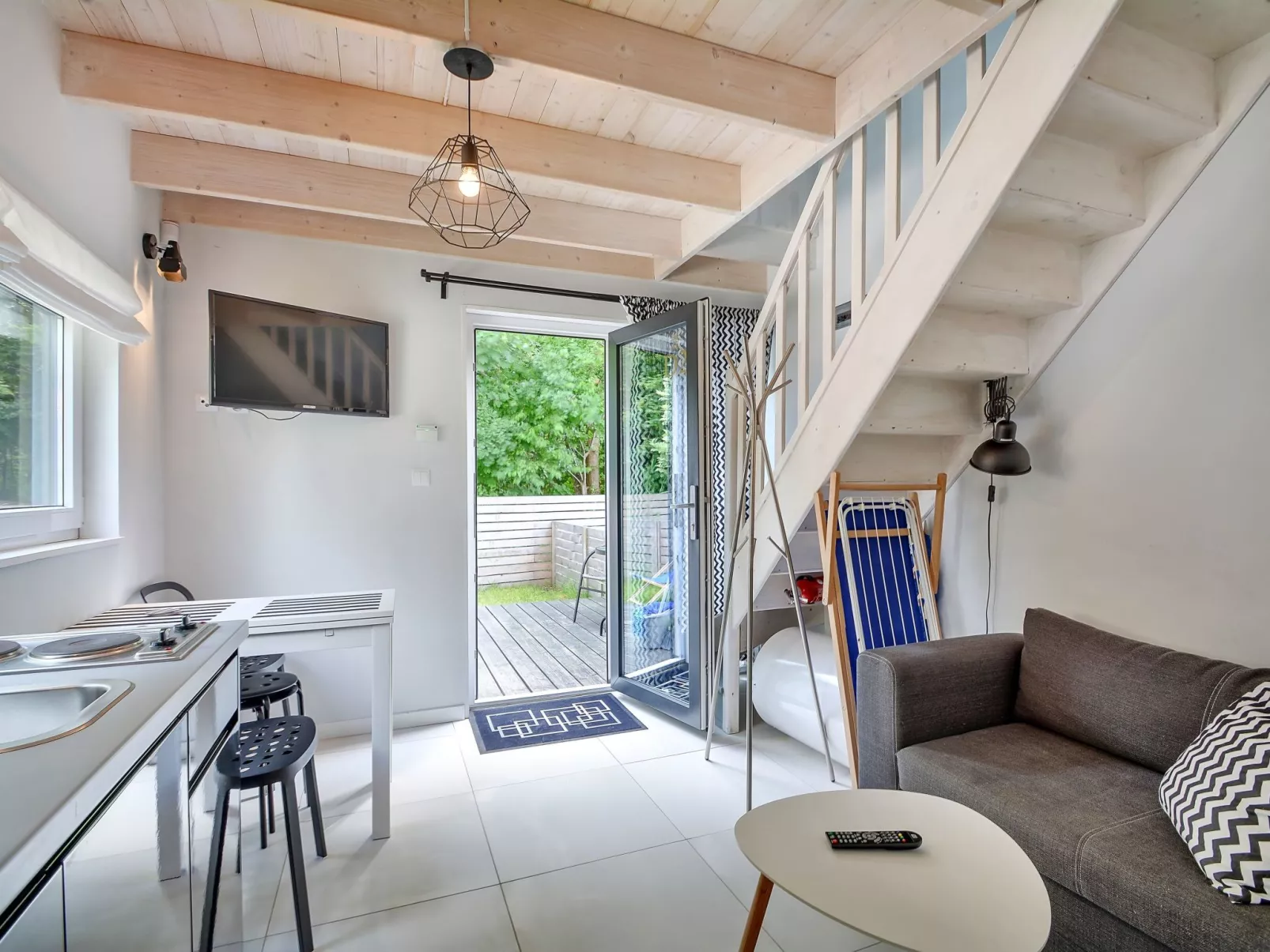 Mit privater Terrasse-Binnen