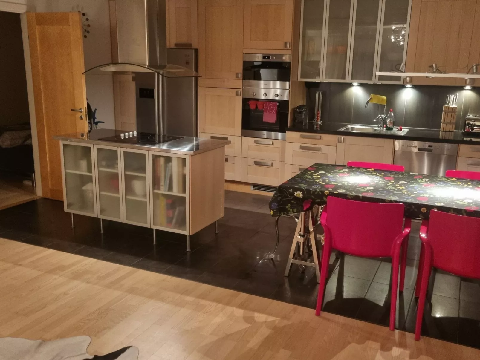 Mit Terrasse, Grill und Garten-Binnen