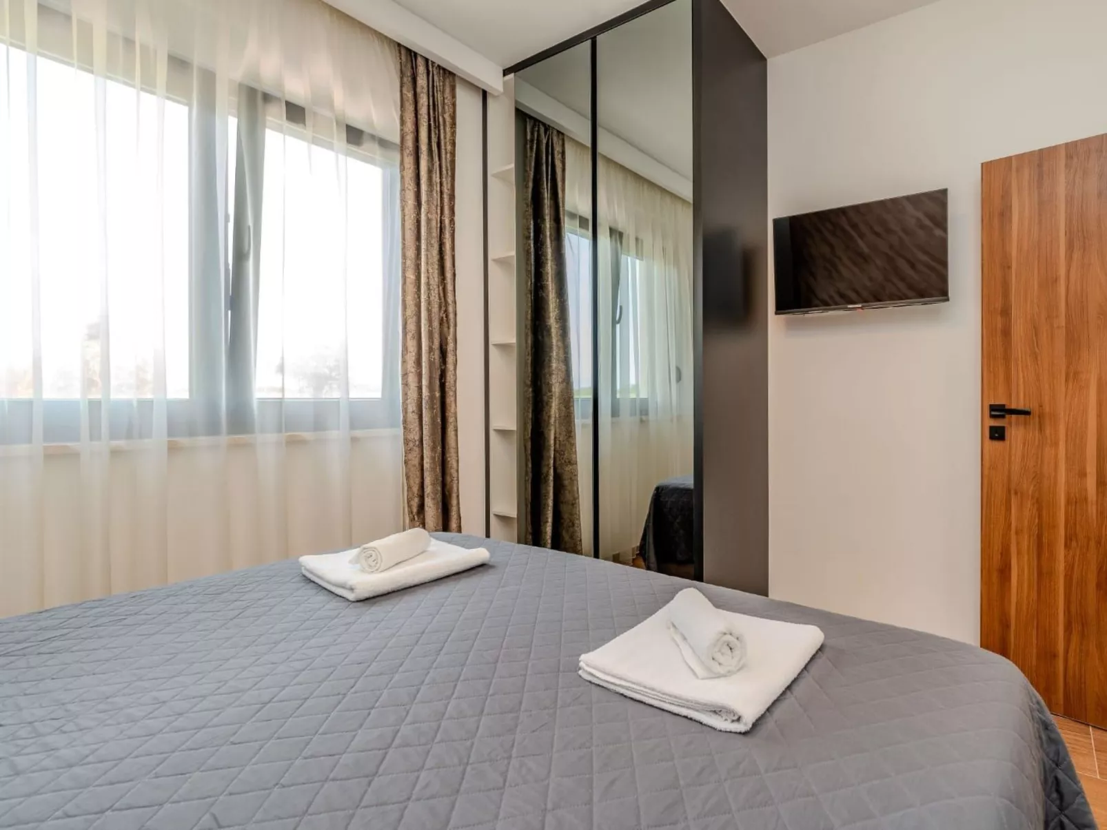 Villa mit beheiztem Pool - von TA Leut Agency-Binnen