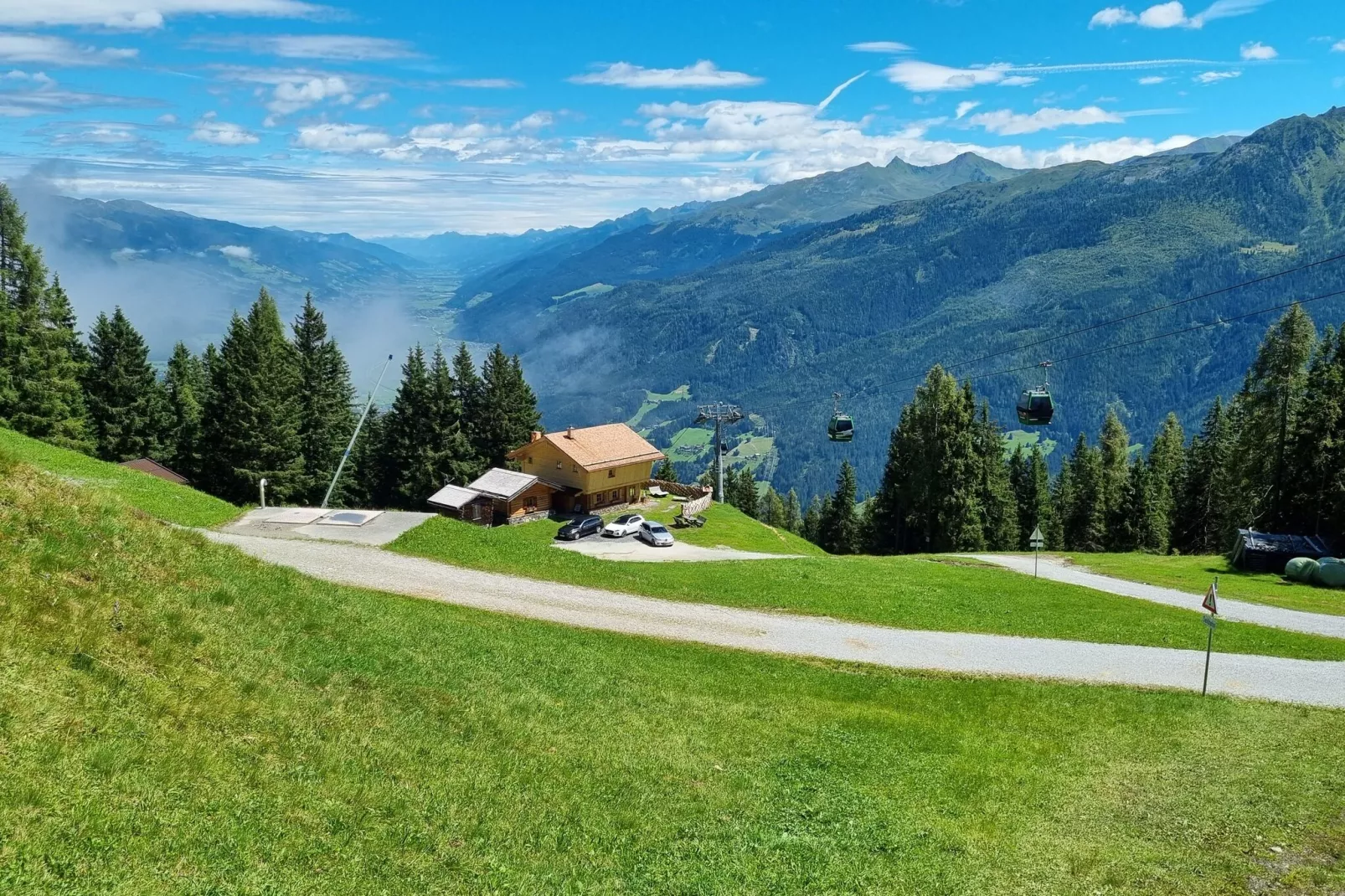 Chalet Vierlauchen-Buitenkant zomer