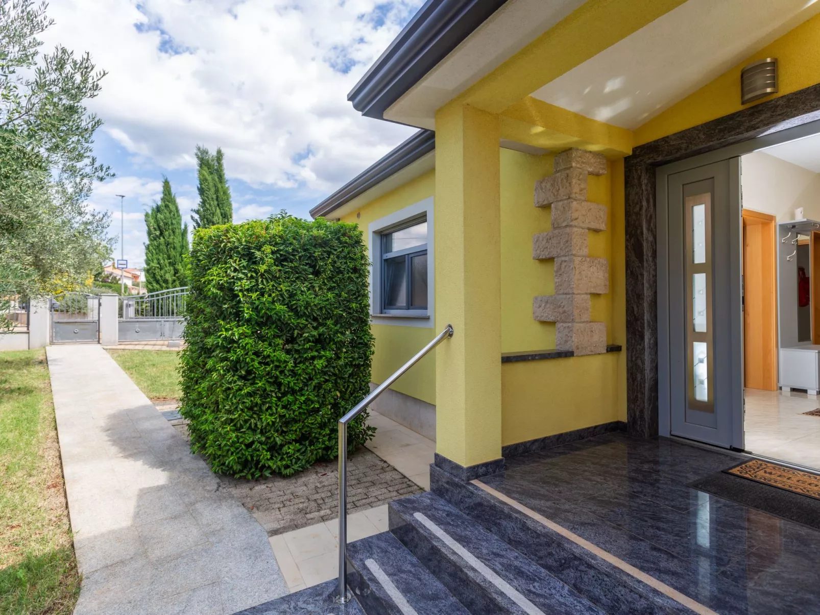 Ferienvilla 'Villa Sandra'-Buiten