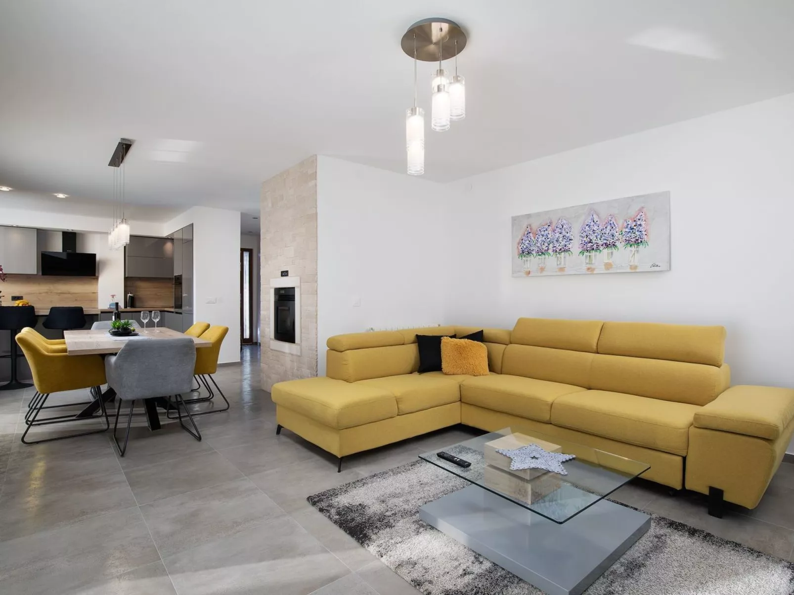 3-Schlafzimmer-Wohnung mit Gemeinschaftspool-Image-tags.info