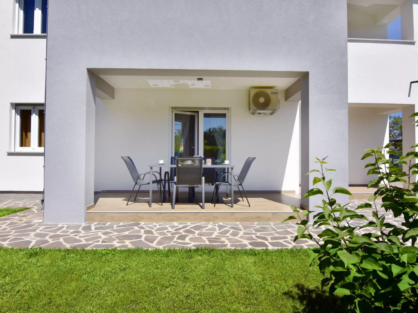 Mares 1-Image-tags.info