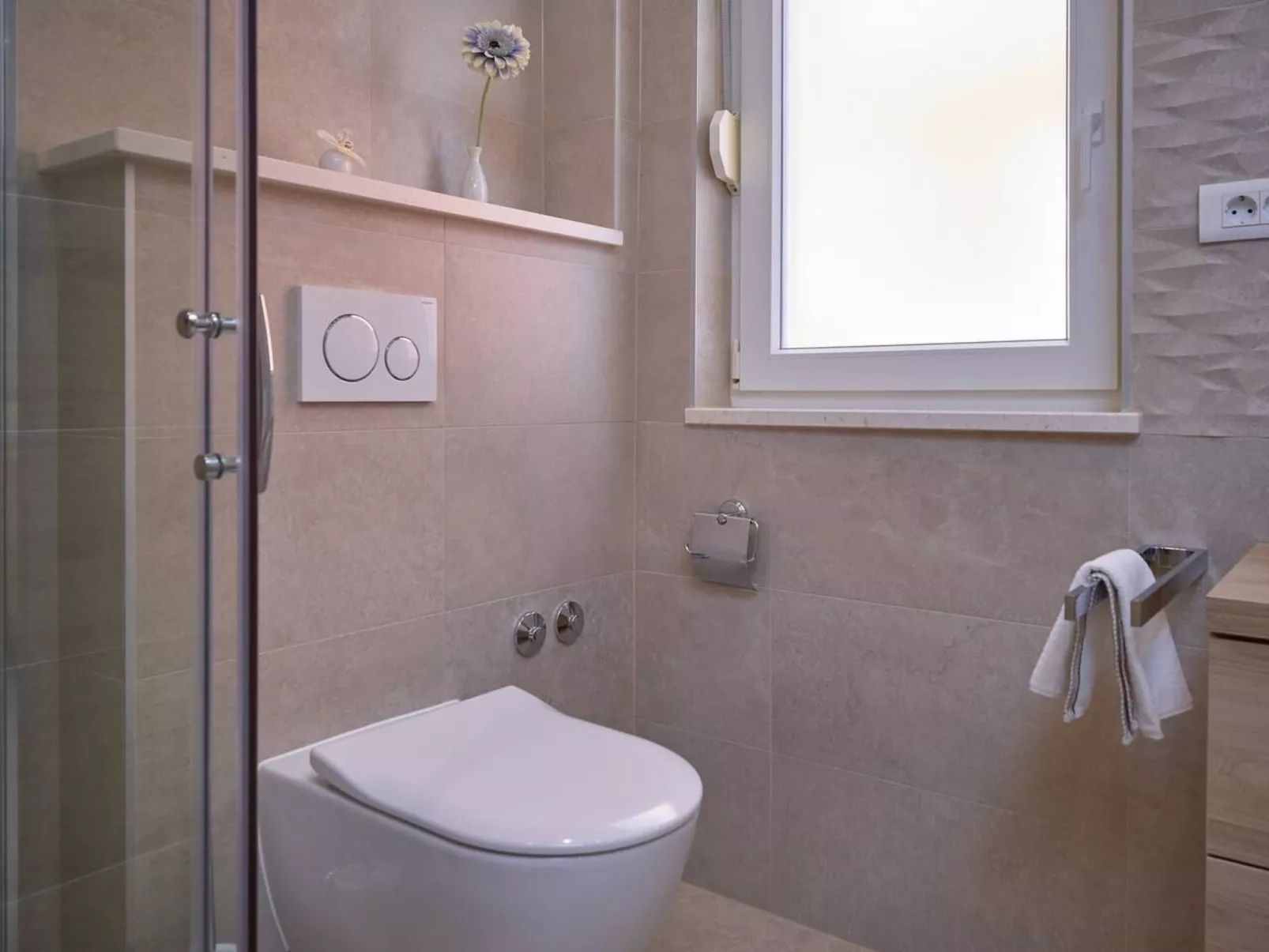 M&M Ferienhaus mit Pool-Binnen