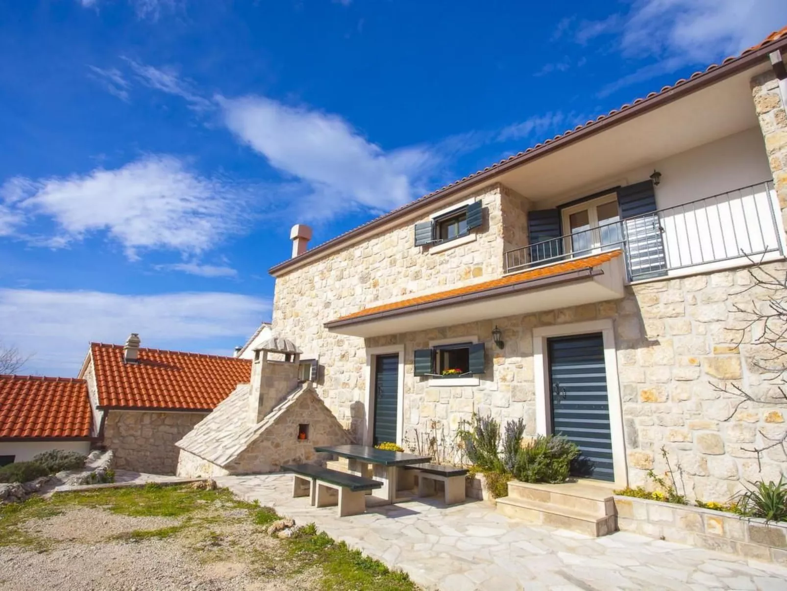 Haus Finestra-Buiten