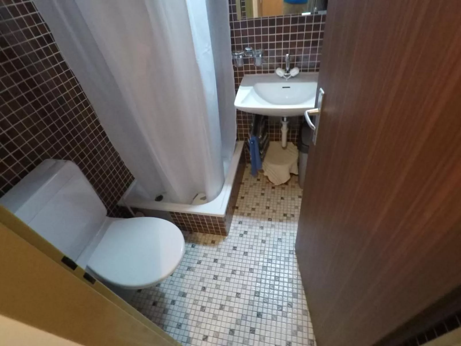 Gentiana Haus B-Image-tags.info