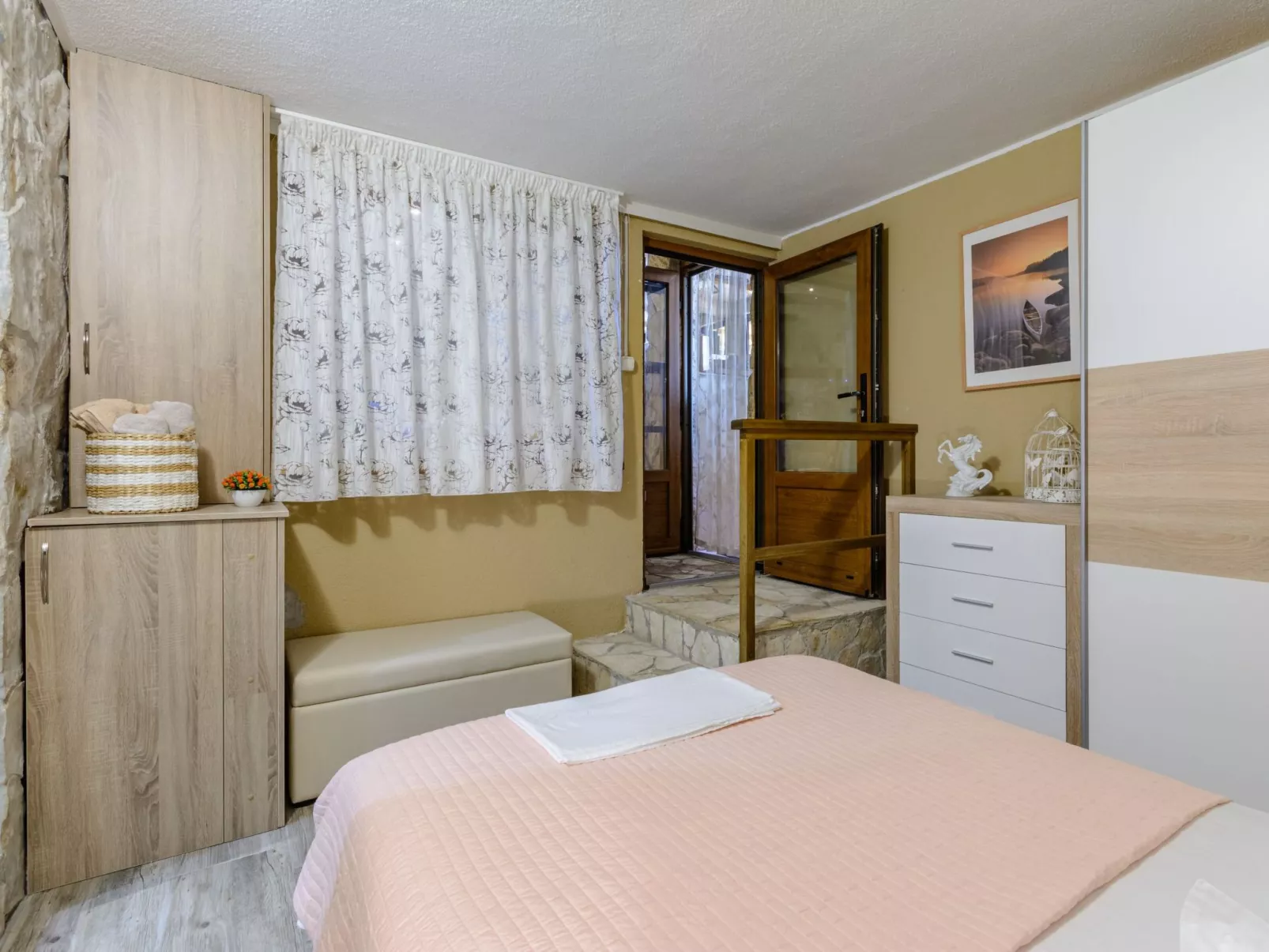 Villa mit vier Schlafzimmern und beheiztem Pool-Binnen