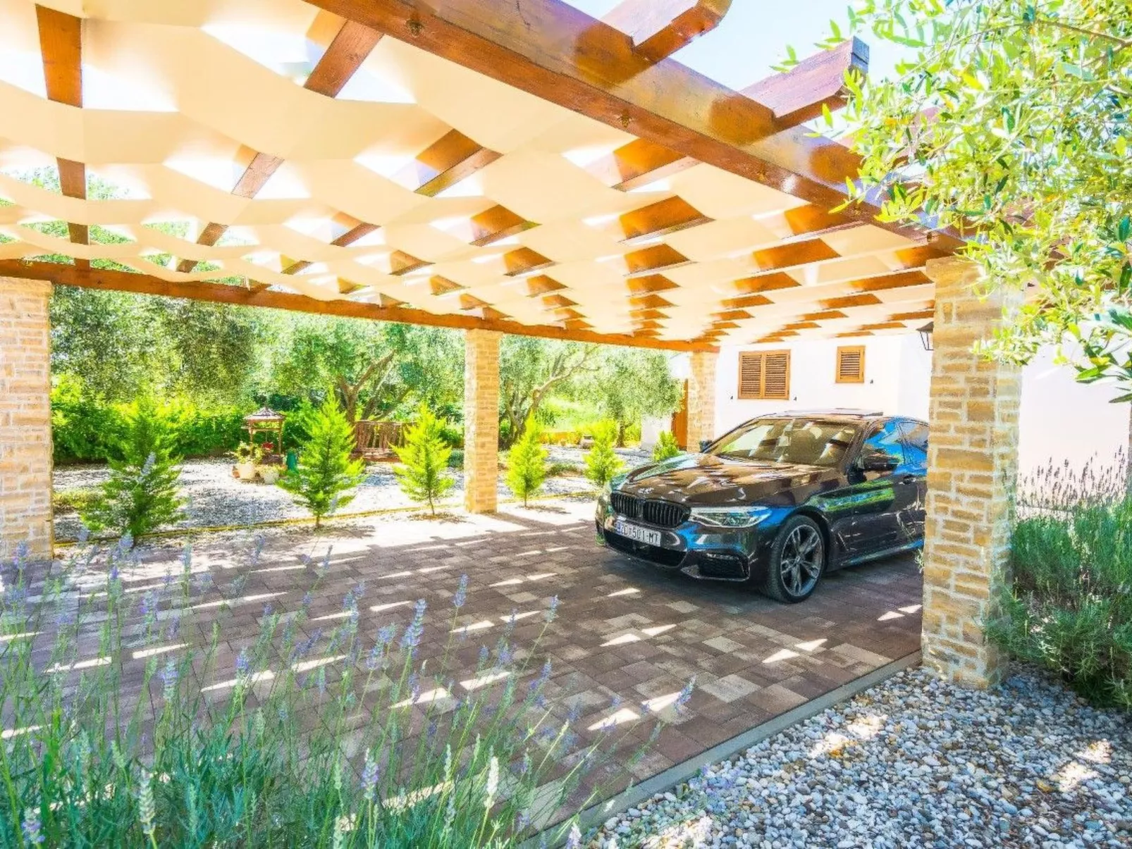 Villa Mia mit beheiztem Pool -von TA Leut Agency-Buiten