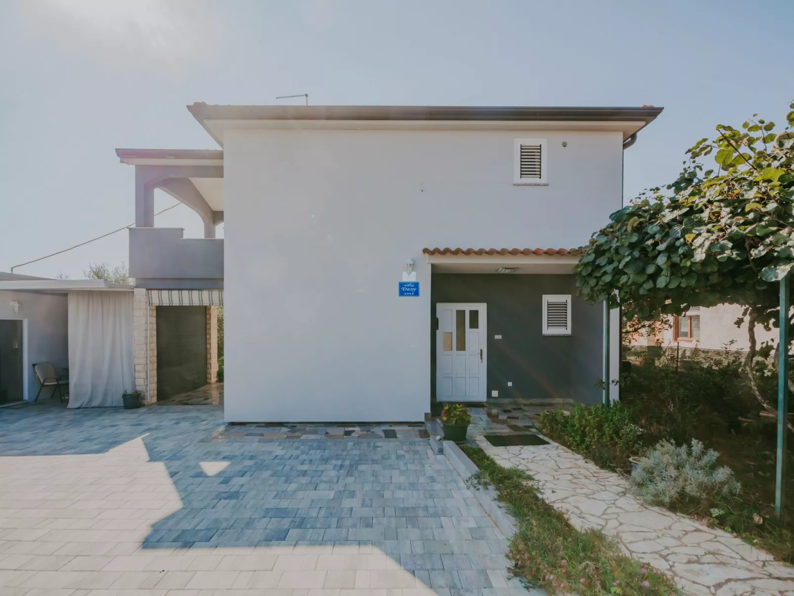 Zweistöckiges Ferienhaus Villa Dany-Buiten