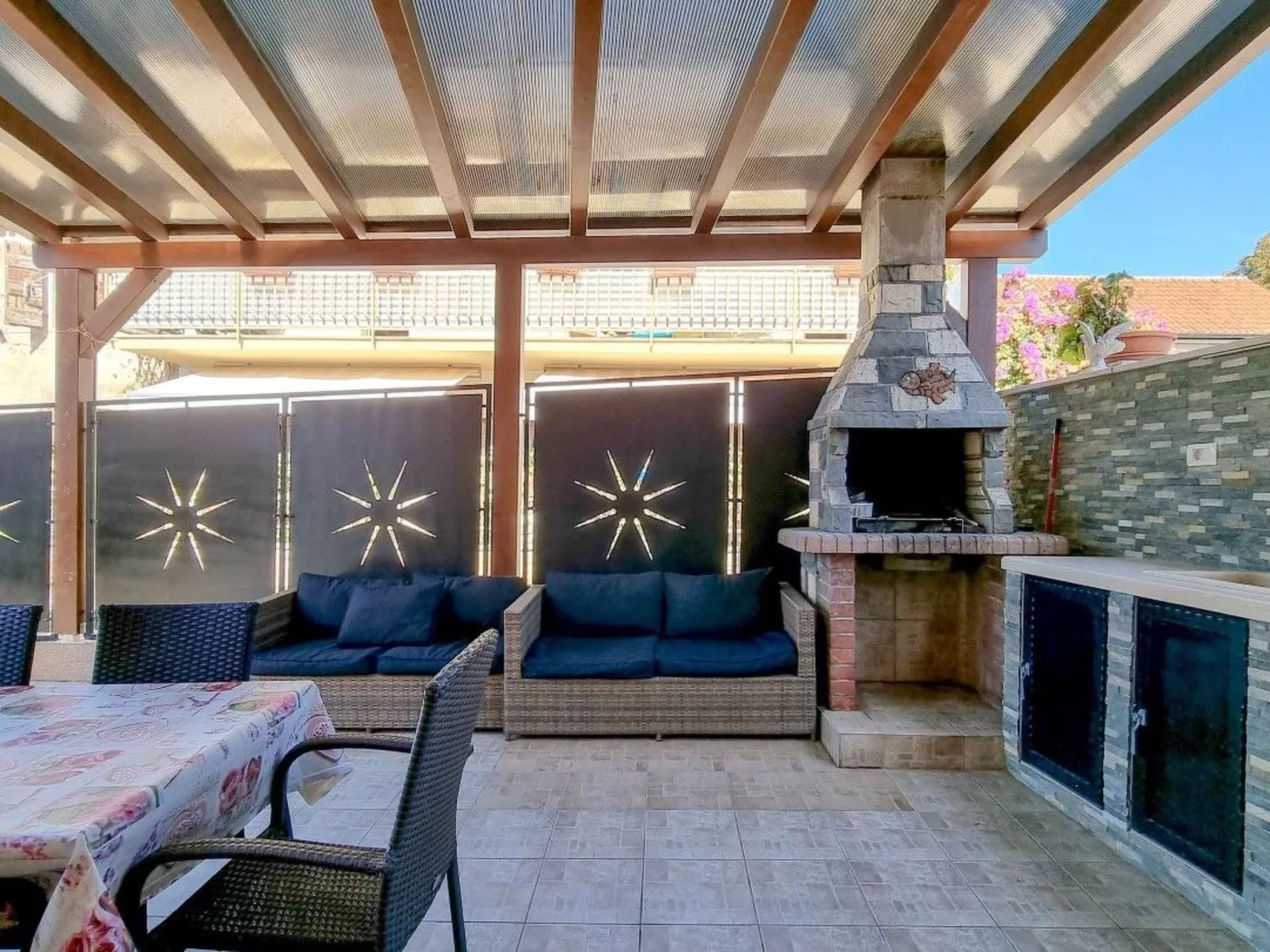 "Ivan" direkt am Strand-Image-tags.info