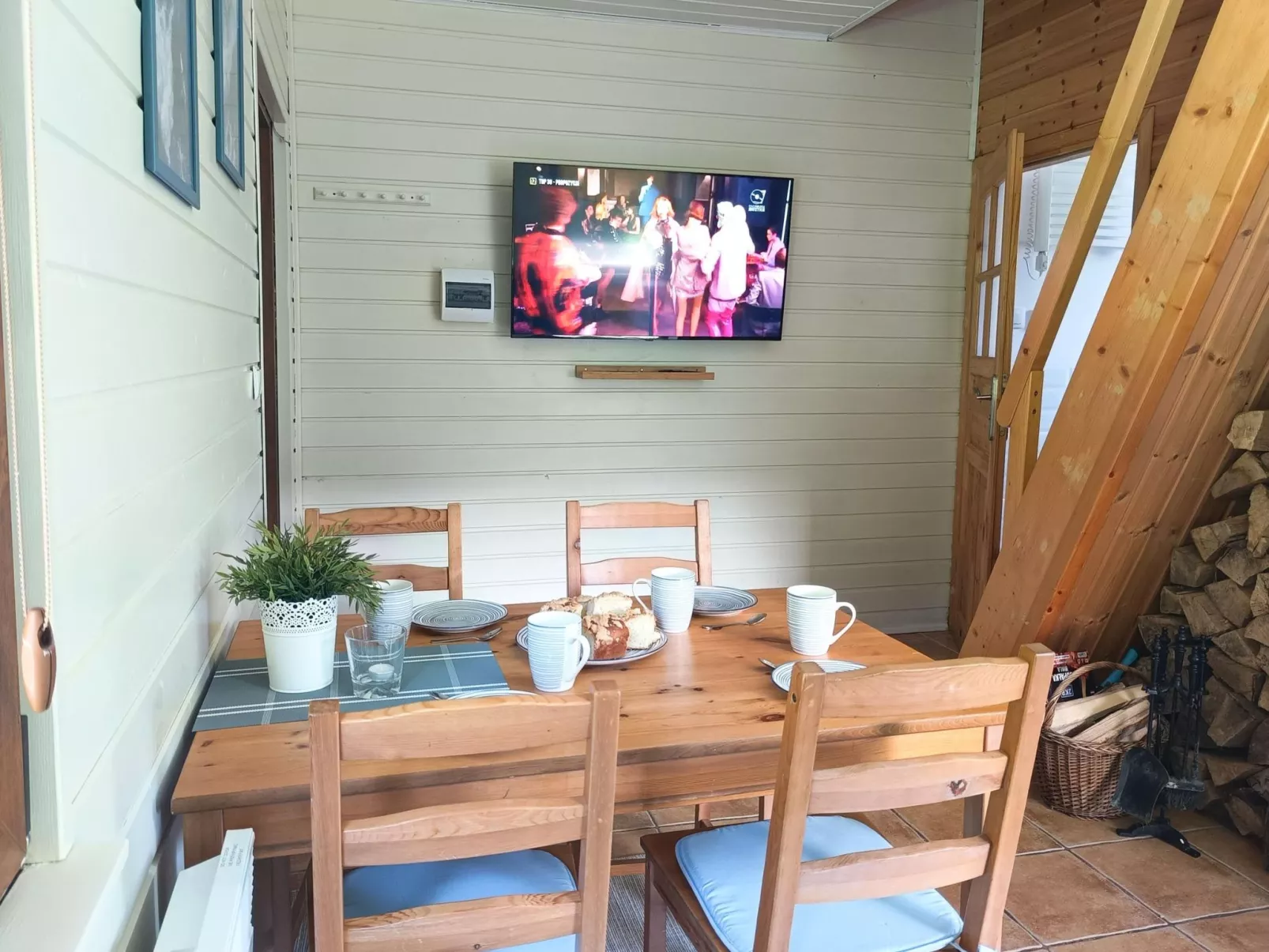 Modernes Ferienhaus in Kopalino mit Grill, Garten und Terrasse-Binnen