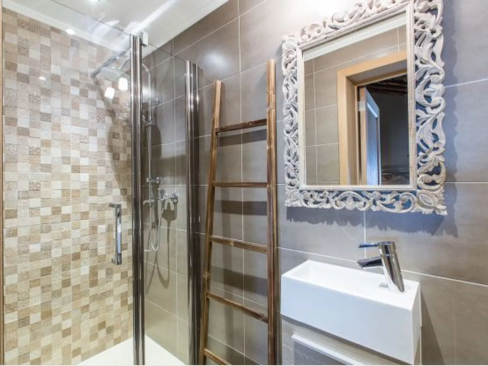 Villa "Marie France" Wellness 9 Personen-Binnen