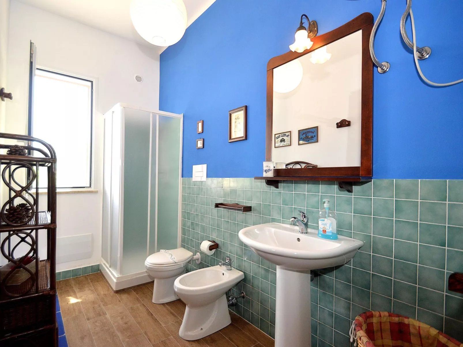 Mit Wasserblick-Binnen