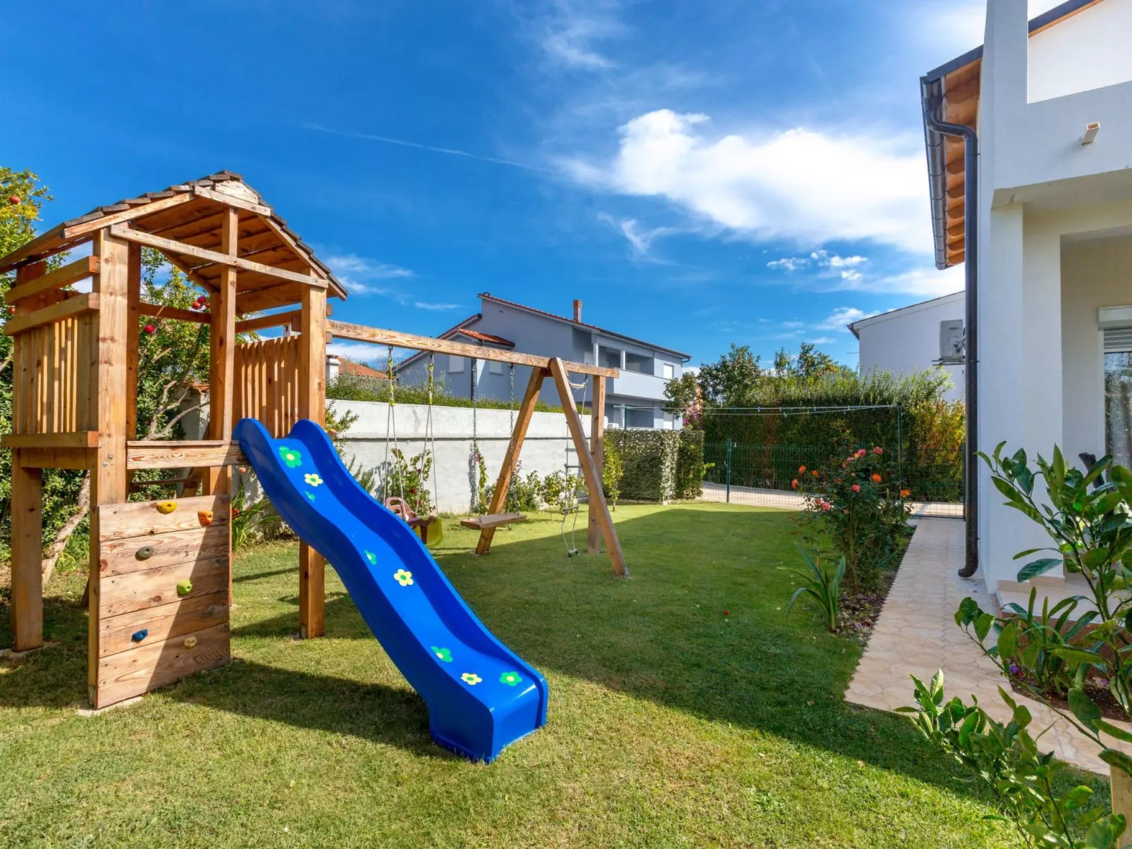 Für 6 Personen ca. 60 m&sup2; in Ližnjan, Istrien (Medulin und Umgebung)-Buiten