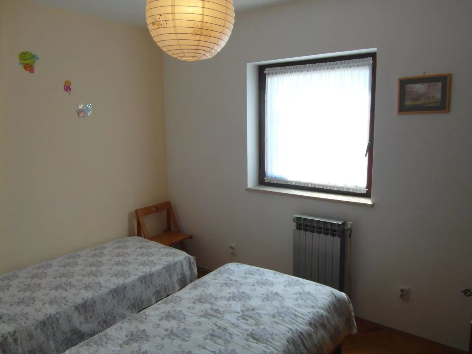 Wohnung mit großer Terrasse-Binnen