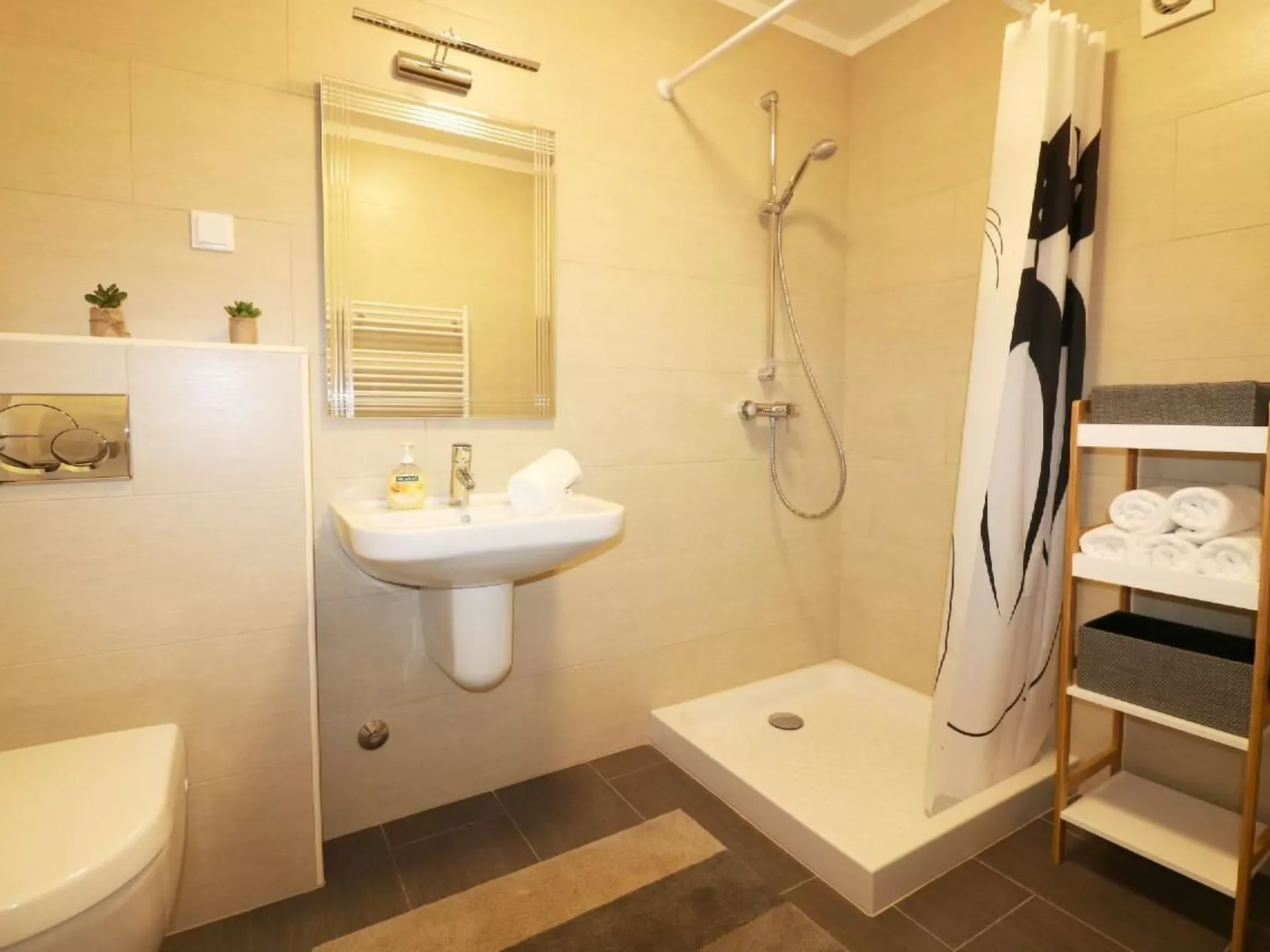 Lorena Premium-Image-tags.info